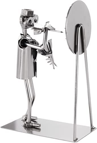 BRUBAKER Schraubenmännchen Darts Meisterschaft - Handarbeit Eisenfigur Metallmännchen Spieler mit Dartscheibe - Metallfigur Geschenk für Dartspieler und Darts-Fans
