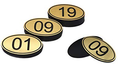 PlayCool Targhette numerate segnatavolo ovali in ABS con incisione, dimensioni: 30 x 50 mm, numeri: da 1 a 50, per pub, ristoranti, club 1 to 50 dorato