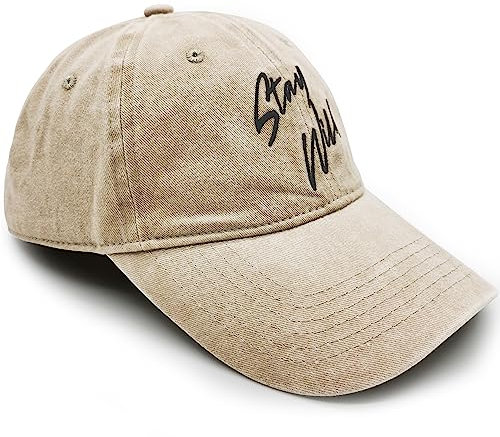 Atticus Poetry Mütze, bestickte gebürstete Baumwolle Damen Baseballmütze Unisex Passform, verstellbar Einheitsgröße, Stay Wild - Khaki, Einheitsgröße