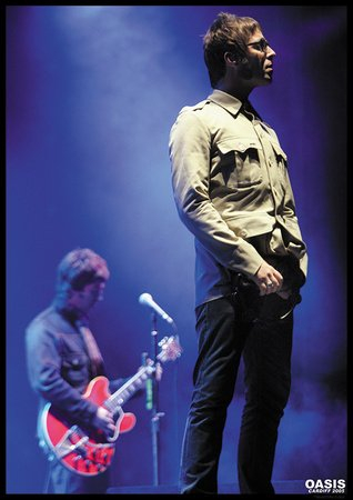Oasis - Live In Cardiff 2005 Posterdruck, 59 x 84 cm