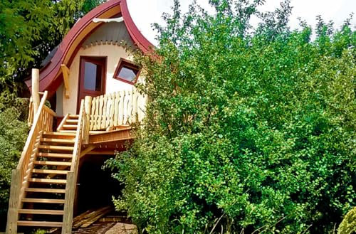 JOCHEN SCHWEIZER Geschenkgutschein: Nacht im Elfen-Baumhaus in der Rhön für 2