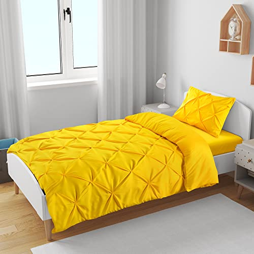 K&A® Pintuck Pinch Pleat Single Duvet Cover Set with Zipper Closure including Pillowcase – Ultrasoft Brushed Microfiber – Easy Care & Machine Washable (Yellow - 137x200)