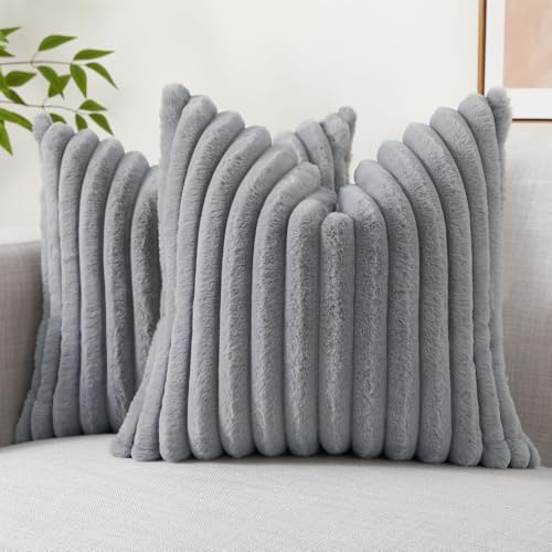 decorUhome Kissenbezüge aus Kunstfell, 40 x 40 cm, 2 Stück, dekorativer weicher Plüsch, gestreift, neutraler Kissenbezug mit Samtrückseite für Sofa, Bett, Wohnzimmer, Heimdekoration, Grau