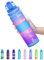 Coolfel Gourde 500ml/1l, Bouteille d'eau Motivation avec Marquage de Temps sans BPA Plastique, Étanches Reutilisable Gourde Sport avec Filtre pour Enfant, Course, Running, L'école, Randonnée