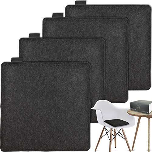 MAHEWA® Sitzkissen eckig aus Filz 35x35cm - 4er Set Waschbare Stuhlkissen passend für Retro Stühle - Stuhl Sitzpolster Sitzauflage Dunkel-grau Anthrazit mit schwarzem Emblem