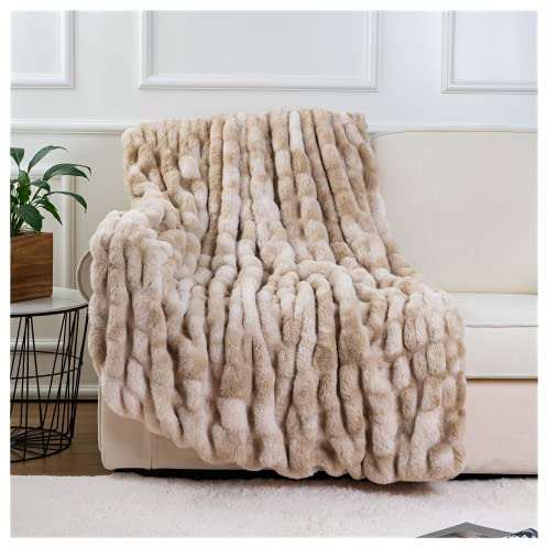 BATTILO HOME Couverture en fausse fourrure de lapin beige, 150 x 200 cm, pelucheuse, confortable et chaude pour lit, canapé, taille L