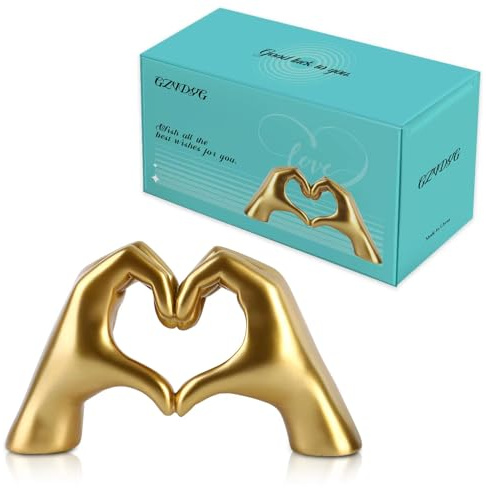 GZVDYG Taylor Lover Merch - Escultura de manos de corazón dorado, decoraciones de cumpleaños, regalos para sala de estar, dormitorio, estante, escritorio, mesa de café, accesorios de estatua, Bobo
