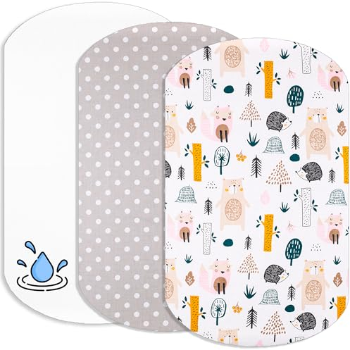 Lovely Hippo 2X Spannbettlaken 100% Baumwolle + 1X Matratzenschoner 100% wasserdichtem Material - Set 3X - Kompatibel Chicco, Kinderkraft (Waldtiere, 60 x 80 cm)