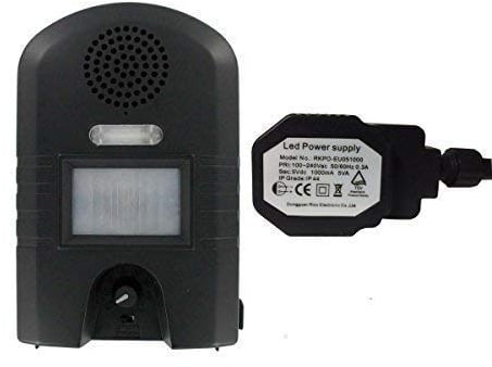 Weitech Garden Protector 2 - inklusive Outdoor Netzadapter - Ultraschall Hundeschreck Katzenschreck Marderschreck mit Blitz