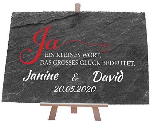 wandmotiv24 Schiefertafel Hochzeit auf Staffelei, 30x20cm, Aufsteller Höhe 25cm, Personalisiert mit Namen + Datum, Bildmotiv, Naturprodukt, Hochzeitsgeschenk für Brautpaare, Deko, Verlobung M0131