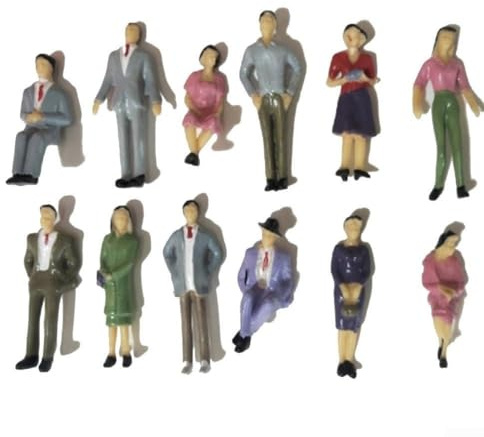 1 32 Maßstab Kunststoff Modellfiguren Set mit 50 Personen sitzend und stehend für Dioramen und Bahnsteig