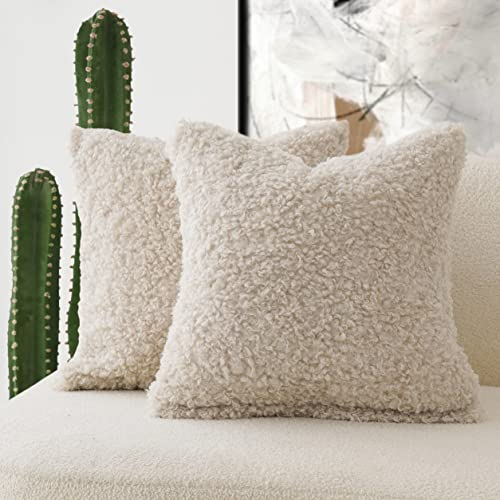 Foindtower 2 Stück 50,8 x 50,8 cm neutrale cremefarbene Kunstfell-Kissenbezüge Akzent-Sherpa-Kissen Flauschige weiche Kissenbezüge Schaffell dekorativer Fleece-Kissenbezug für Bett Couch Wohnzimmer