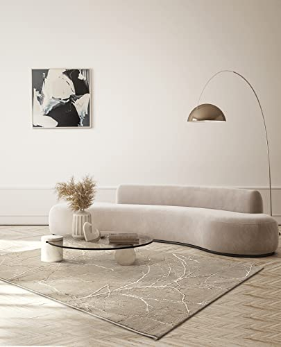the carpet Mila - moderner Kurzflor Teppich, Wohnzimmer, Schlafzimmer, Eleganter Glanz, Glanzfaser, Hoch-Tief Effekt, Blitz Effekt, Beige Gold, 140 x 200 cm