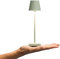 SIGOR Nuindie pocket - Dimmbare kleine LED Akku-Tischlampe Indoor & Outdoor, IP54 spritzwassergeschützt, Höhe 21 cm, aufladbar mit USB-C, 7 h Leuchtdauer, salbeigrün