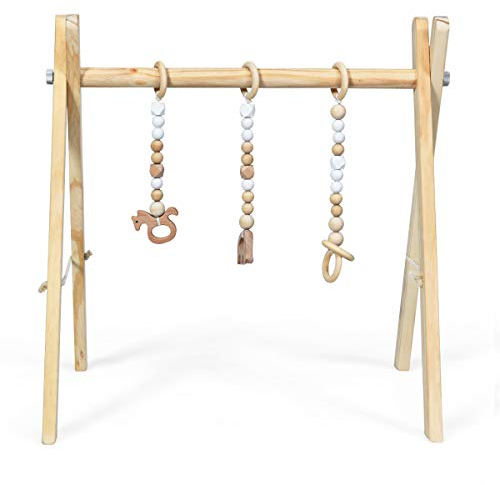LIFEZEAL Spieltrapez, Spielbogen Baby Holz, Babyspielgerät mit 3 Spielzeugen, Holzspielzeug baby, Baby Turnhalle klappbar, Spieltrapez für Babys ab 3 Monate, Babyzimmer Kinderzimmer (Natur)