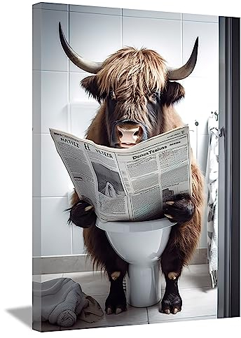 LZIMU Badezimmer Hochlandkuh Bild auf Leinwand braunes Vieh das auf der Toilette sitzt und Zeitung liest Leinwandbild lustige Tiere Poster Wanddekoration Gerahmt(3, 40x60cm)