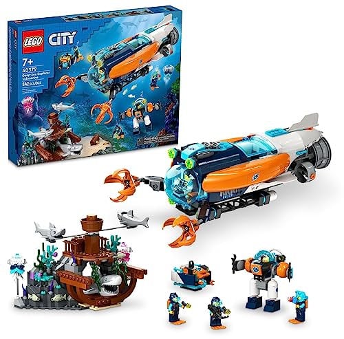 LEGO City Deep-Sea Explorer U-Boot 60379 Bauspielzeug-Set, Ozean-U-Boot-Spielset mit Schiffswrack-Einstellung, 6 Minifiguren und 3 Haifischfiguren für fantasievolles Spielen, Geschenkidee ab 7 Jahren