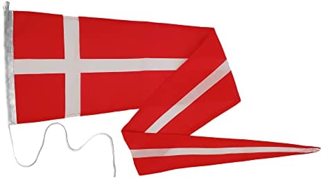 FLAGLY Premium Langwimpel Dänemark 160g/m² Stoffgewicht, robustes und witterungsbeständiges Schiffsflaggentuch - verschiedene Größen - Dänemark Wimpel, Fahnenmast Zubehör (30 x 150 cm)
