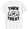 Dickes oder behandeln Halloween Workout Kürbis Kettlebell Muskel T-Shirt