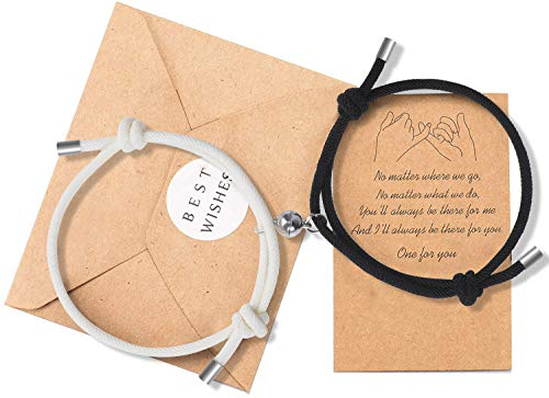 Couple Bracelet Magnétique Ensemble Attraction Mutuelle Corde Tressé Breloque Pendentifs Bracelet Couple Cadeau Ensemble de Bijoux pour Femmes Hommes (noir & blanc-avec enveloppe)