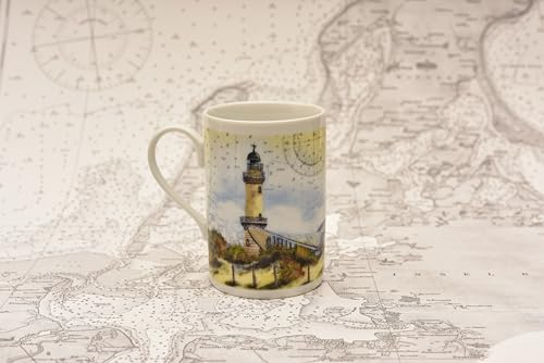 Thomas Kubitz Fine Art Porzellantasse mit Leuchtturm Warnemünde und Teepott
