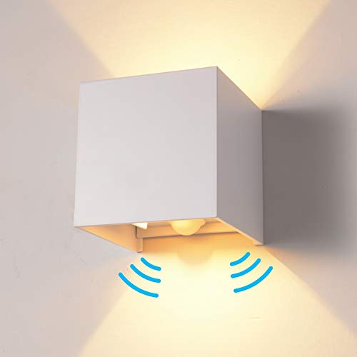 Audor Wandleuchte Bewegungsmelder Aussen/Bewegungsmelder Innen LED Wandlampe, 7W Warmweiß Wasserdicht Verstellbare Aussenleuchte, Außenwandleuchte Sensor für Garten/Flur/Weg Veranda Hell(Weiß)