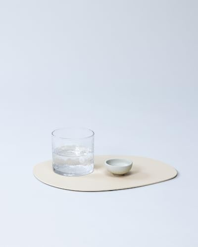Metallbude Dekotablett Siva - Cashew - Minimalistisches dekoratives Tablett aus pulverbeschichtetem Metall - 30x23 cm