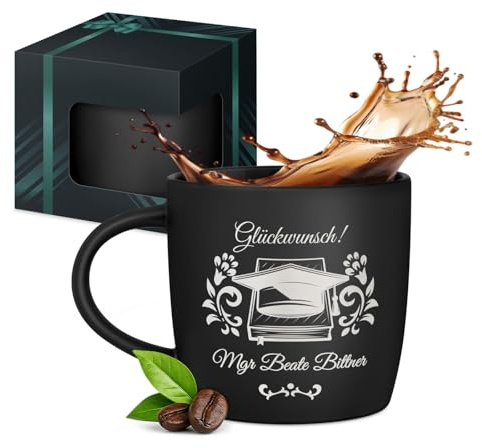 Maverton Keramik Kaffeebecher 400ml mit Gravur - personalisierte Kaffeetasse aus Matt Keramik mit Henkel für Frauen zum Geburtstag zu Weihnachten - Trinkbecher matt schwarz - Innen schwarz - Magister