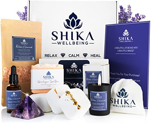 Shika Wellbeing Pamper Kit - Includes Himalayan Bath Salt 220g, Massage Oil 30ml, Soy Candle 9cl, Himalayan Spa Soap Bar 125g, Pure Essential Oil Shower Steamers 35g, Natural Amethyst Pyramid Crystal