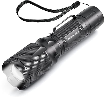 Libershine LED Taschenlampe, Extrem Hell Zoombare Taschenlampen mit Clip, Mini Tragbarer Flashlight mit 4-Modus-Dimmen, 1000 Lumen, IP65 Wasserdichte Taktische Taschenlampe für Outdoor, Camping