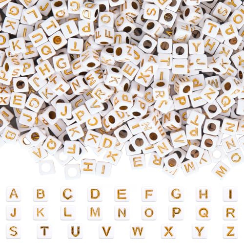 SOFPLATE 1400 Stück Würfel Buchstabenperlen 6mm Alphabet Perlen Quadratisch Mini Schriftart In Gold Weiße Acryl AZ Buchstaben Abstandshalter Bastelperle Für Die Schmuckherstellung Freundschaftsarmbän
