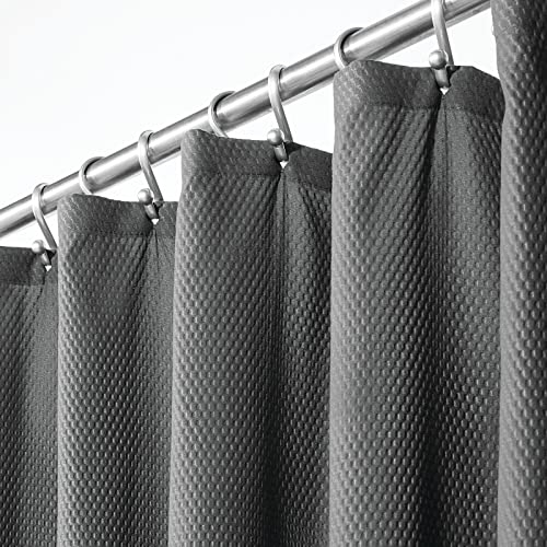 mDesign Duschvorhang, weicher Stoff mit Waffelmuster, leicht zu reinigen, geeignet für Waschmaschine, Dunkelgrau