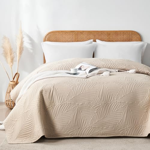 VIVA FINO Tagesdecke 220x240 cm,Beige Ultrasonic Steppdecke,Leicht,Weich und Pflegeleicht,Doppelseitig,Bettüberwurf mit Blattmuster,Ideal für alle Jahreszeiten,Für Bett und Sofa
