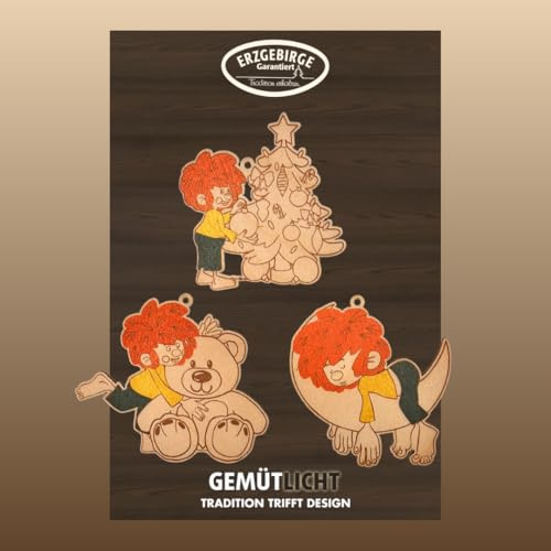 WEIGLA - Baumbehang aus Holz original Erzgebirge I Christbaumschmuck I 3-teiliges Baumbehangset Motiv Pumuckl I Teddy/Mond/Weihnachtsbaum I Deko & Geschenkidee für Groß und Klein I Geschenkanhänger