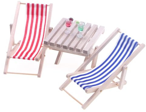 IOURVYA 2 Stück Hölzerner Mini Deko Liegestuhl | Puppenliegestuhl | Strandstuhl | Handyhalter | Miniliegestuhl + Tisch + 2 Getränke, Blau-weißer Stoffsitz, ca.11x5cm
