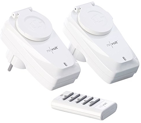 revolt außen-Funksteckdosen-Set: 2er-Set Outdoor-Funksteckdosen mit Fernbedienung, IP44, bis 3.680 Watt (Funksteckdose Außenbereich, Steckdosen mit Funk-Schalter, Weihnachtsbaumbeleuchtung)