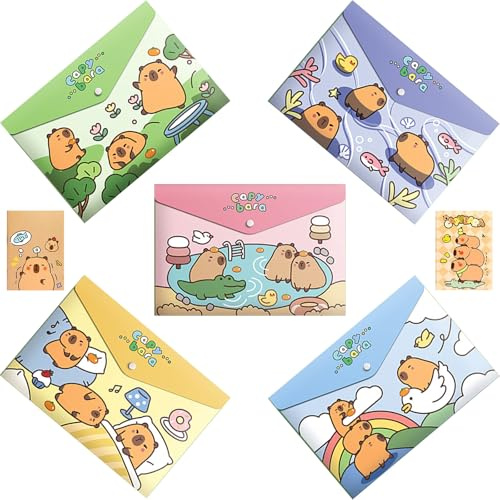 ZenyTra A4 Dokumentenmappen 5er-Set Für Kinder | Wasserdichte Plastik-Ordner Mit Capybara-Design | Für Schule, Kindergarten & Home Organizer | Inkl. 2 Notizbüchern (Bunt Capybara)