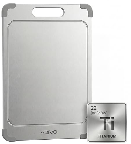 adivo Planche à Découper en Titane 100% Pur, Hygiénique, Entretien Facile | Surface non poreuse pour moins d’odeurs et un essuyage rapide ; seulement 0,5 kg et double face.