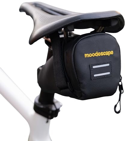 moodescape® Fahrrad Satteltasche für MTB Rennrad Faltrad, Gravelbike |ca. 0,7 Liter | Fahrradtasche Sattel mit Reflexstreifen & Innentaschen | Wasserdicht Recyceltes Robustes Polyeste