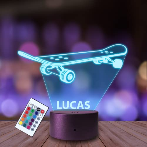 Plexido Nachtlicht Skateboard Skateboarding Illusion Lampe 3D Nachttischlampe Geschenk für Kinder Personalisiert Graveur Weltraum Kinderzimmer LED Licht Fernbedienung 16 Farbwechsel Wohnzimmer