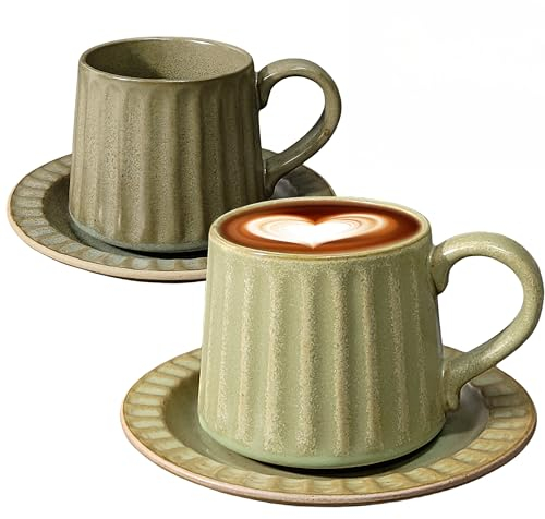 KOPYFANTAP Keramik Kaffeetassen mit Untertassen 2er Set, 300ML Cappuccino Tassen Steingut, Vintage Kaffeebecher Set, Hochwertige Handgefertigte Kaffeetassen, Grün Hybrid