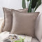 Madizz 2er Set kurzen Chenille Zierkissenbezüge weicher dekorativer Kissenbezug für Sofa, Schlafzimmer Kissenhülle Helltaupe 60x60 cm Quadrat