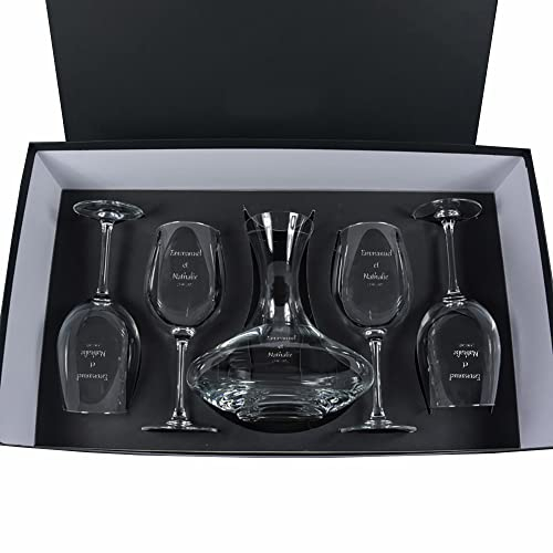 Ensemble de carafe et verres personnalisées pour les couples - comme cadeau de mariage, pour la Saint Valentin, pour leur anniversaire, pour les noces d'or ou d'argent.