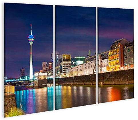 Bild Bilder auf Leinwand Bunte Nachtszene des Rheins bei Nacht in Düsseldorf. Rheinturm im weichen Nachtlicht, Nordrhein-Westfalen, Deutschland, Europa. Wandbild, Poster, Leinwandbild QHL