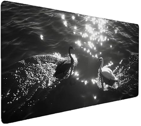 Tapis de Souris Noir, Cygne Tapis de Souris Gamer XXL 1500x800x3mm Étanche Antidérapante Mouse Pad avec Coutures sur Les Bords - sous Main Bureau - Accessoire Bureau, pour Gamer, PC, Portable C-1