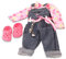 Götz 3402191 Kombination Denim Latzhose Charming - Set Puppenbekleidung Gr. XL - 6-teiliges Bekleidungs- und Zubehörset für Stehpuppen von 45 - 50 cm
