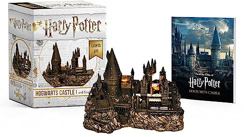 Harry Potter Hogwarts Castle and Sticker Book: Lights Up! (RP Minis)