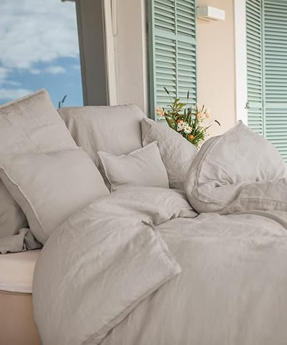 Barefoot Living Kissenbezug Sollar 80x80 cm, 100 % belgisches Leinen, monochromes Design, mit abgestepptem Saum, Perlmuttknöpfen und Barefoot Living Vögelchen, Kopfkissenbezug - Natürliches Beige