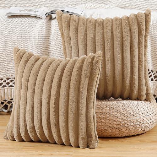 Madizz 2er Set Kunstpelz Plüsch Dekorative Kissenbezüge Flauschig Gestreifte Weich Dekorative Kissenbezug für Sofa Schlafzimmer Kissen Shell Kamel 60 x 60 cm