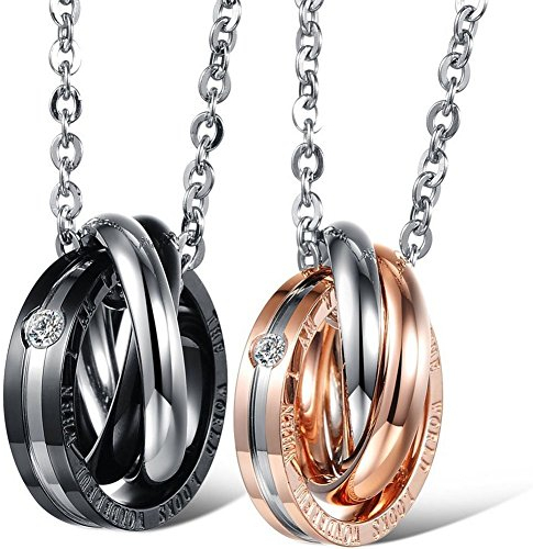 JewelryWe Schmuck Edelstahl Paare Halskette, 3 Ringe Verriegelung mit The World Looks Wonderful When i am with You Gravur Anhänger, Partneranhänger mit 45cm und 50cm Kette EIN Paar